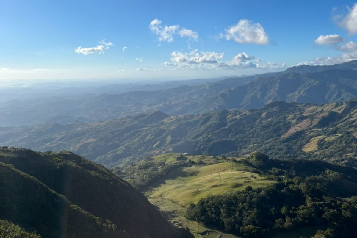 Tilaran vue sur les montagnes de Miramar, au Costa Rica